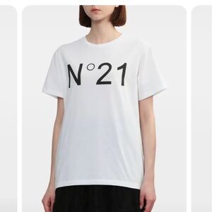 NWT No 21 White Tee size 38